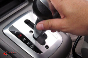 علت خلاص نشدن دنده ماشین