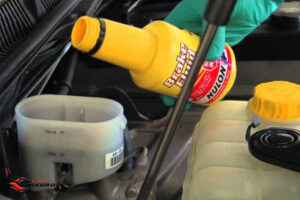 نحوه تعویض روغن ترمز ۲۰۶